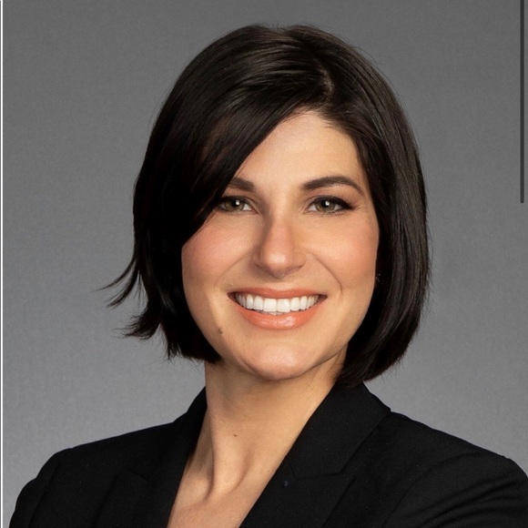 Meet your Posher, Erin - Picture 1 of 1